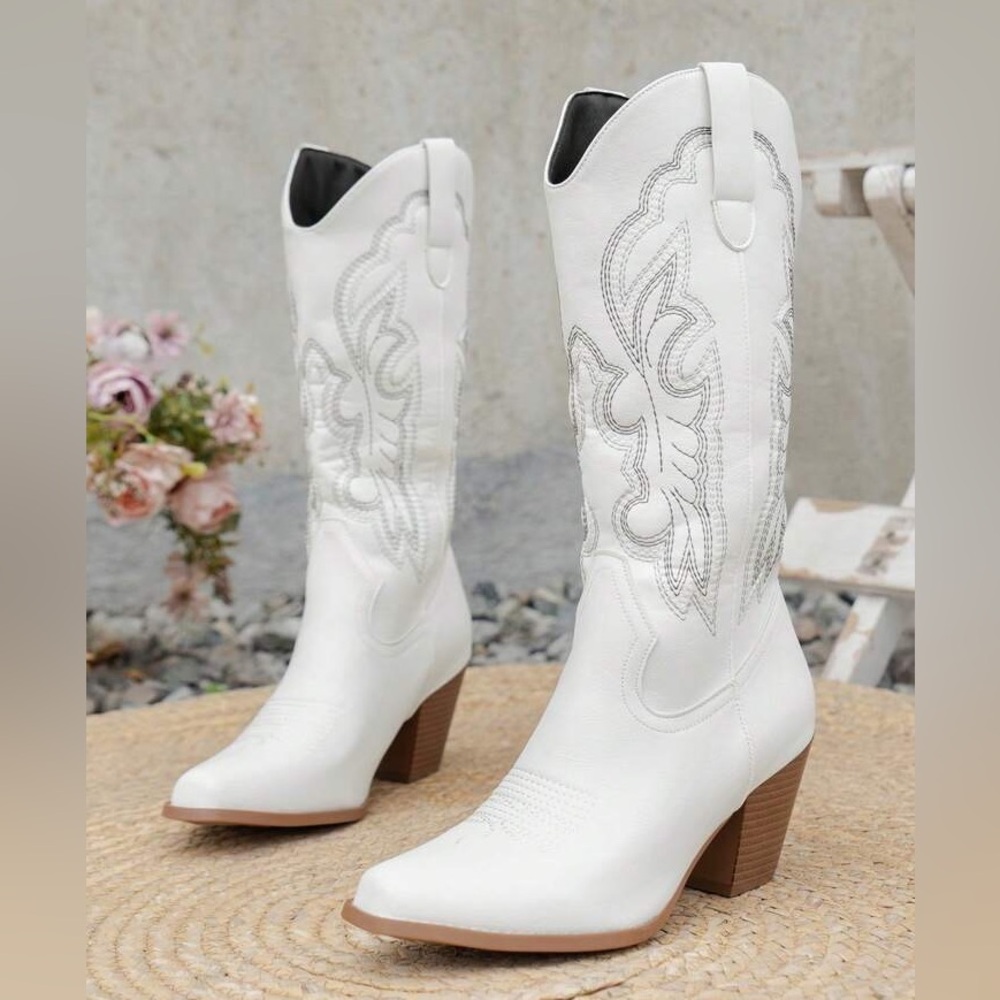 SHEIN White Heeled Boots